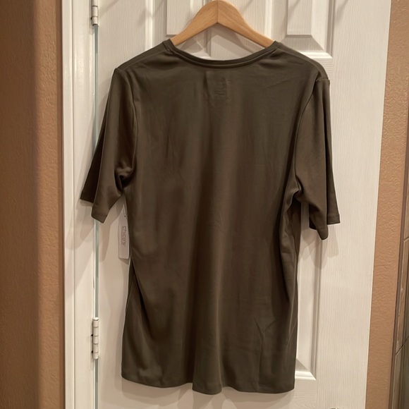 Nice short sleeve tee - Picture 2 of 3